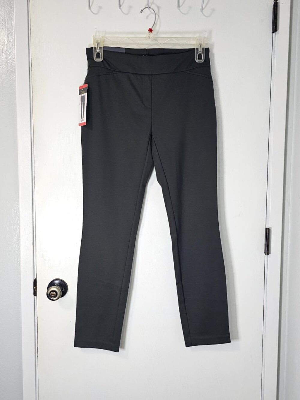 Dalia Olive Slim Leg Business Casual Pants - Size Medium NEW - Picture 2 of 6